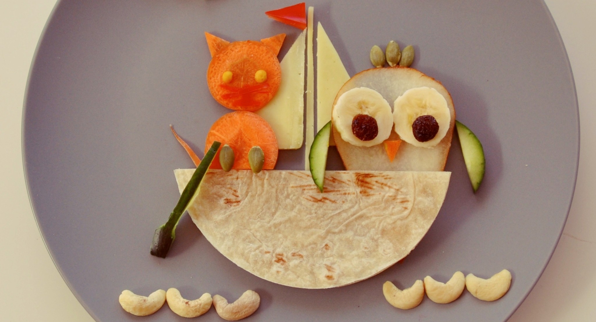 PLAY WITH YOUR FOOD