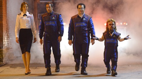 Pixels movie review. Just in time for the September school holidays comes along a fun, silly and loud film with plenty of nostalgia for the grown ups who were kids in the 80s.